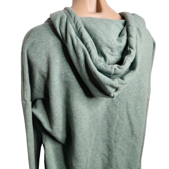 PUMA Women's Refresh Long Sleeve Pullover Hoodie Laurel Wreath Size Large - Picture 6 of 12